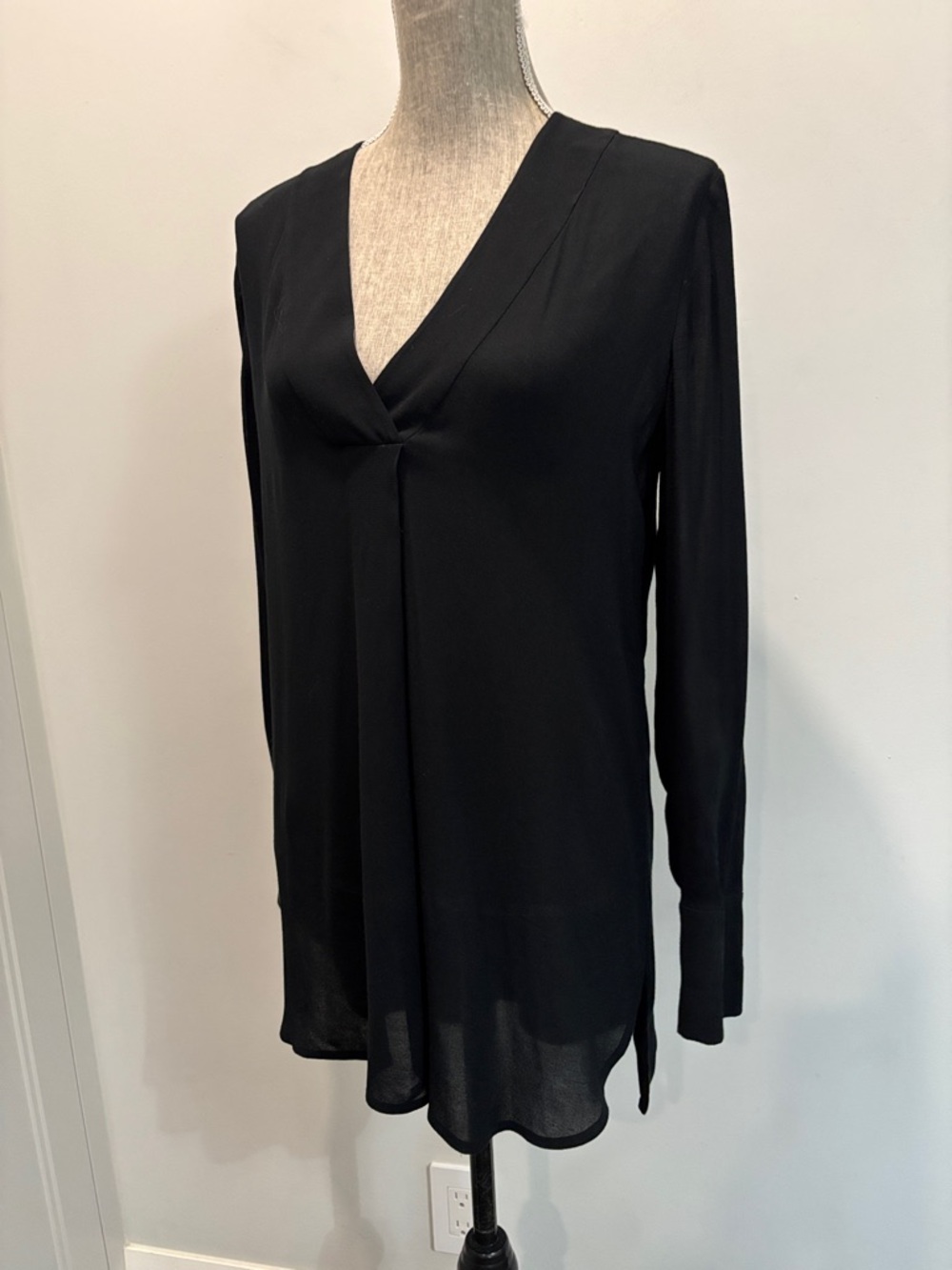 Vince Black V-Neck Blouse Semi Sheer Long Sleeve Minimalist Size S - Picture 6 of 15